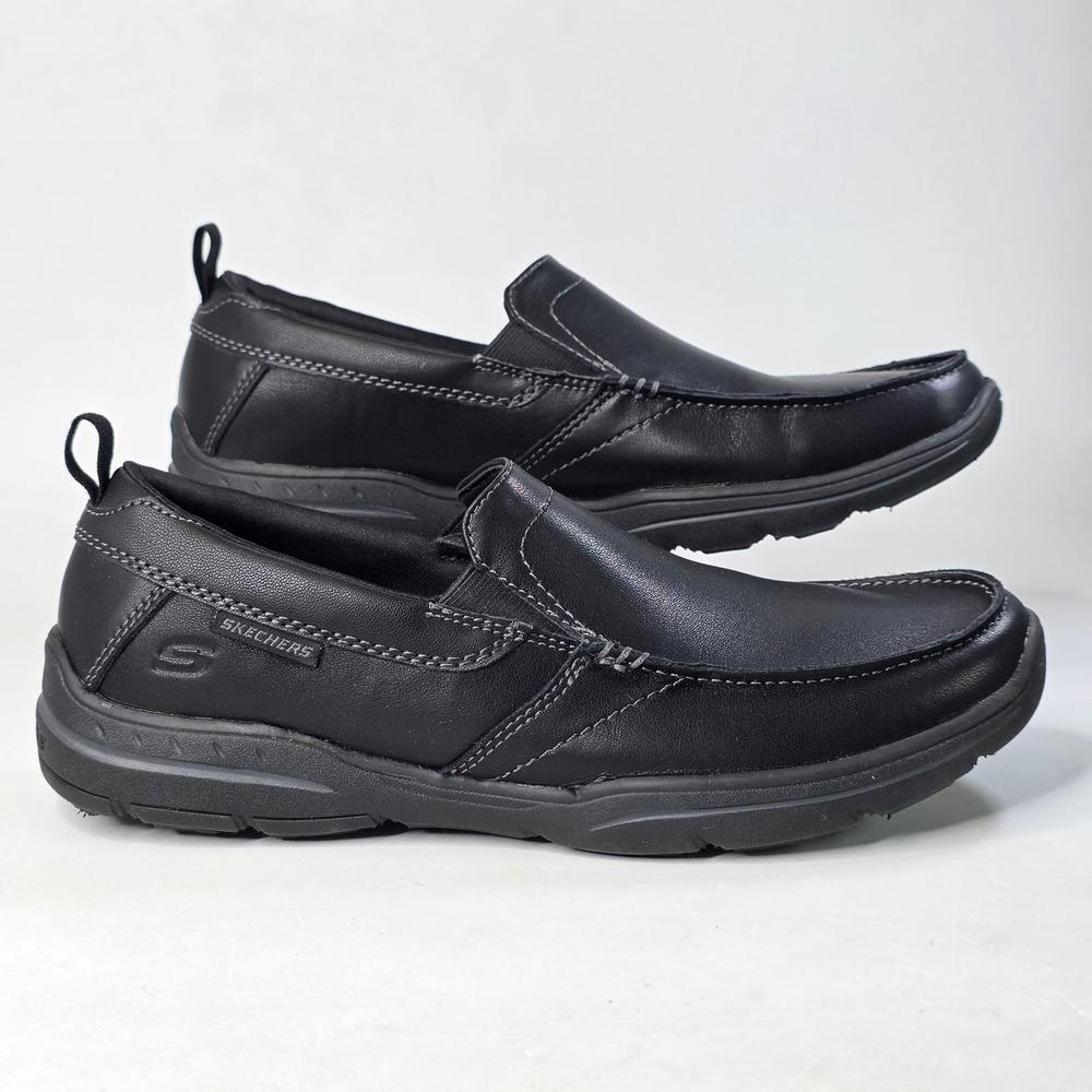 Skechers Relaxed Fit Sneakers Men's 9 Black Leather Memory Foam Slip On Shoes
